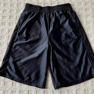 Starter Boys Basketball Shorts with pockets - Size Small
